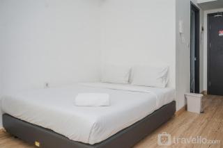 Fancy and Nice Studio Room at Casa De Parco Apartment By Travelio - 0