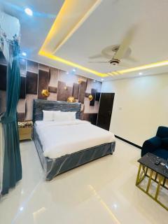 Rose Family Lodges - 5