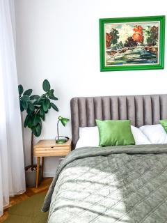 The Castle Spot -2BD - 1