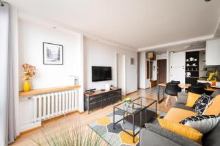 Warsaw Centrum Grzybowska Park Mirowski Stylish Apartment Park Views by PolandBnB - 5
