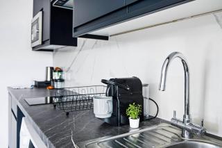 Modern 1-Bed Flat & Sofa Bed in Mapperley - 5