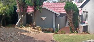 Suburban tranquility - 8