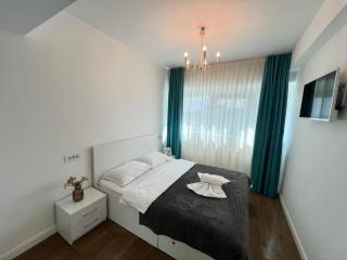Central Bright Apartment with Self Checkin - 8