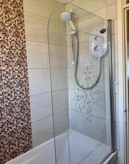 Comfortable Private Room B71 Near Town Centre, free parking & Near Bus Links - 9