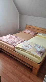 Doppelbett - 2 Personen - 4