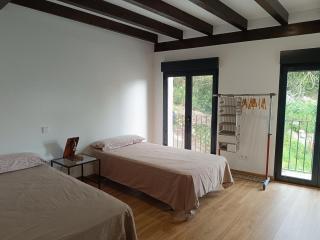 Casa con jardin en Solares - 3