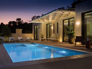 Villa Theta by Villa Select - 6