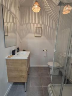 Love Room Juste 1 Nuit - Jacuzzi Privatif & Nuit Romantique - 3