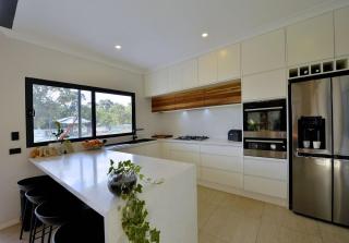 Peaceful Country Escape with Pool Spa Fireplace - 8