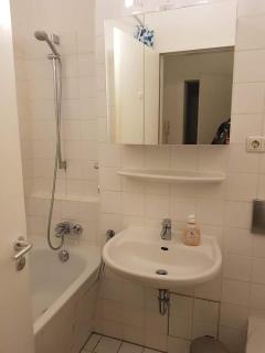 Schönefeld airport proximity and yet very quiet! - 4