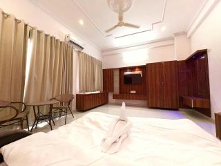 Hill view by SGOH 5bhk luxury villa private pool - 8