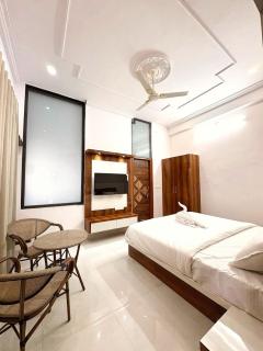 Hill view by SGOH 5bhk luxury villa private pool - 4