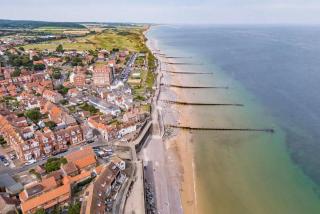 Ginger's-cosy apartment near Sheringham sea front - 4
