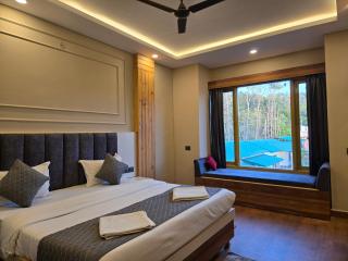 Corbett Mid Forest House with Swimming Pool - 9