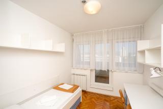 Hostel SD Cvjetno naselje - 1