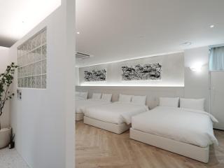 The villa 23-Ravenna, Big rooms, 6beds, 2bath, Family suite, 명동8분, 을지로, 동대문, 경복궁, 광화문 도보 여행 - Seoul - 1