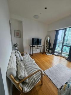 Aveline Suites Aesthetic Skydeck View ACQUA Private Residences near Rockwell Makati - Manila - 8