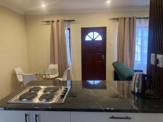 Edenvale corner - 9