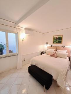 Nel cuore del centro storico di Lucca a ridosso della Cattedrale di San Martino appartamento con accesso autonomo e giardino esclusivo - 3