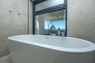 Luxury Sea View Villa - 8