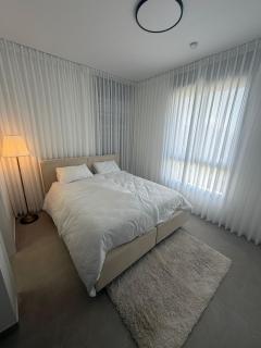 פנינת הים בנתניה - דירה מהממת עם 3 חדרי שינה, ממ"ד בדיזינגוף 23 - 2