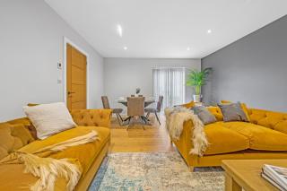Luxury Bristol 2BR Retreat Home with Private Garden and Parking by AltoLuxo Short Lets & Serviced Accommodation - 8