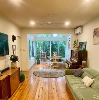 Quaint Beachside Bungalow 15 mins from the city - 7