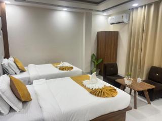 Surmila International Hotel - 8