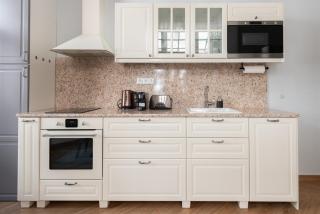 Spacious 2BR Apartment with Terrace & AC in Old Town by EasyBNB Premium - 6