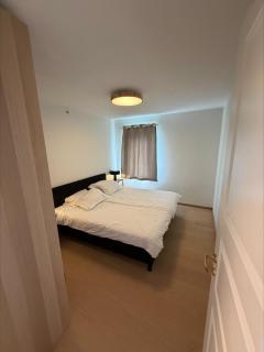 Sea View Apartment Close to City Center, 2BR - 1