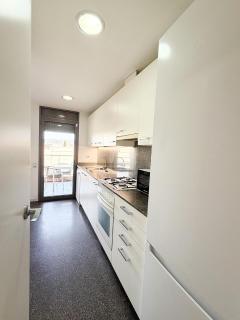 StayVNG Bright & Modern 2BR 143 l Centre Vilanova - 7