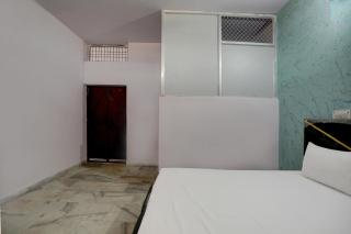 Hotel O BSR RoyalStay Super Luxury Hotel Rooms - 8