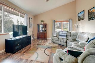 Sweeping Views! Charming Home Near Dtwn Jamestown - 9