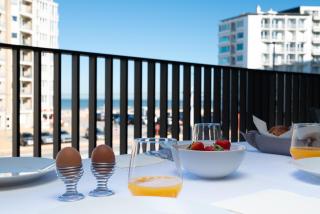 Sea View 1 BR Flat With Pool - Ideal For Couples & Families By SlowayStay Holiday Apartment & Short Term Rental Oostende - 9