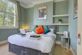 Warwick Place Apartments - 4