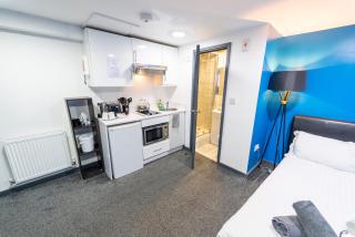 100 Dale road Studios in Guest house - 7