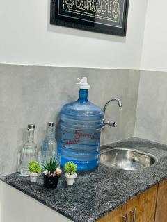 Modern 1BR Park View Lahore Near Ring Road - 4