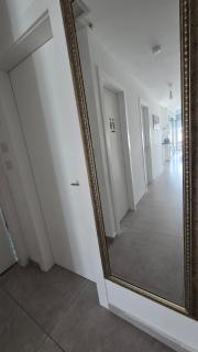 Luxury Modern Penthouse Apartment, Sunny Terrace &City Views - 5