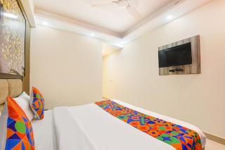 FabHotel Lookout Stay - 5