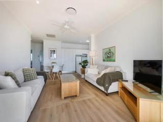 Beachside Stay-Coastal Comfort at Alex Seaside Resort - 6