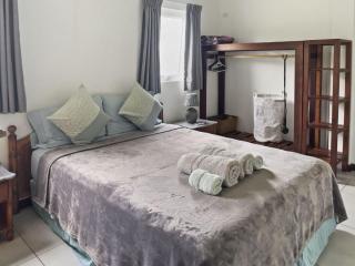 The View Lower Deck - by ZenBreak - 1