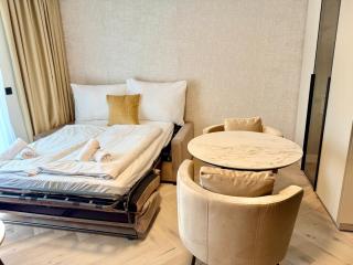 Luxury Apartment with Balcony LEGRAND - 2