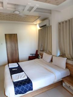 Strawberry King Resort - 6