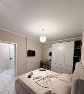 Deluxe Kay Seaside Apartments - 3