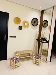 Luxury Apartment Chic & Authentic - 6