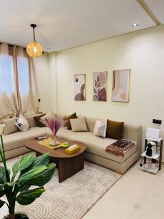 Luxury Apartment Chic & Authentic - 1