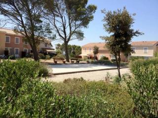 Maison cosy avec piscine partagée à Calvisson - 2