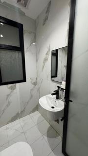 Luxury suite in Al Khobar Smart entry and privacy - Dammam - 4