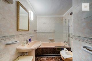 Central Gzira 2 Bedroom Apartment Near Sea and Bus Stops - 5
