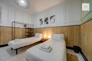 Central Gzira 2 Bedroom Apartment Near Sea and Bus Stops - 2